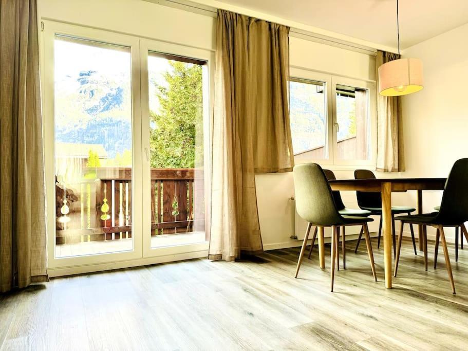 Bellevue & Classy Mountain View Apartment كاندرستغ المظهر الخارجي الصورة